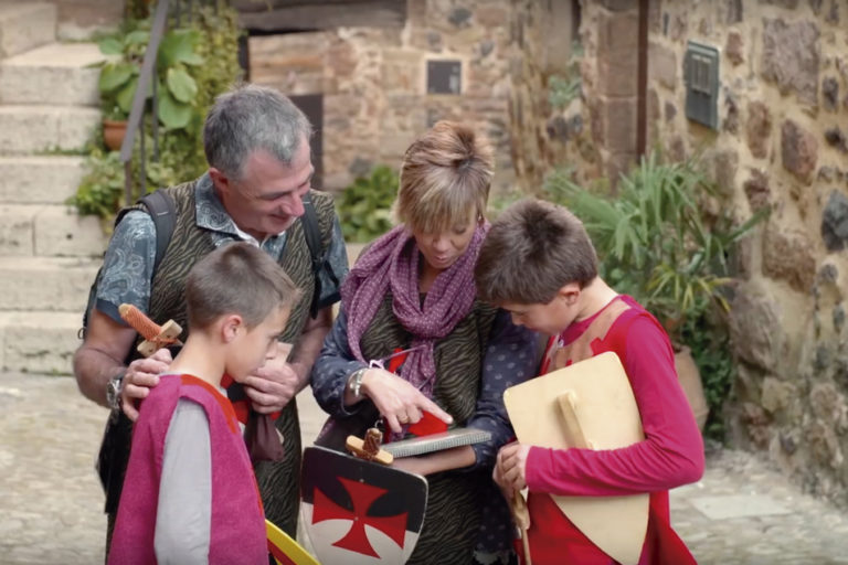 la Motxilla de la blanca. Activitat Santa Pau